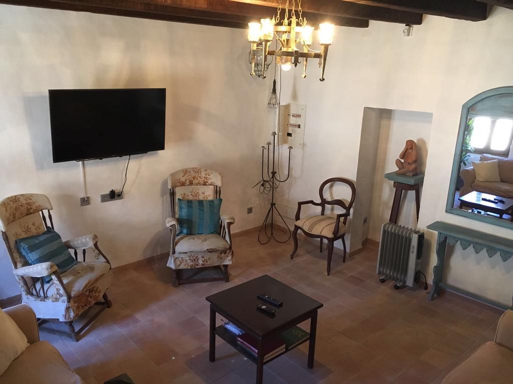 Stadthaus Mitten Im Kuenstlerviertel Von Arta Mit Zwei Wohnungen מראה חיצוני תמונה