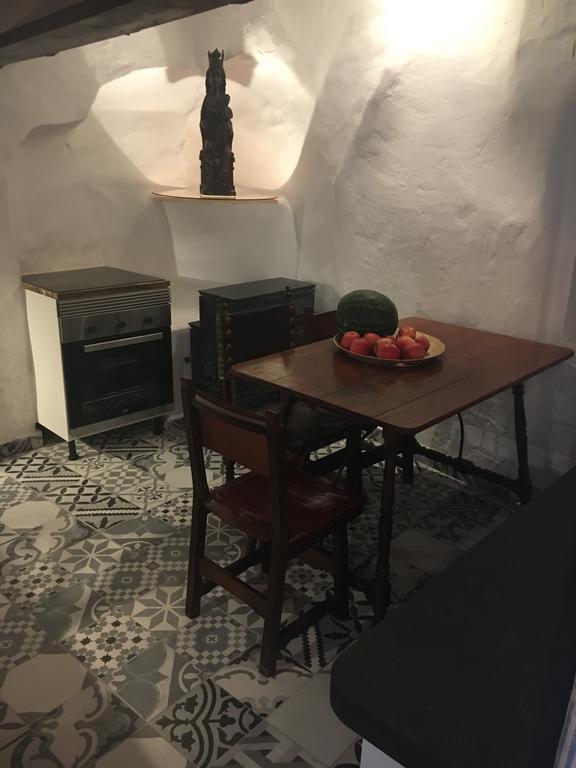Stadthaus Mitten Im Kuenstlerviertel Von Arta Mit Zwei Wohnungen מראה חיצוני תמונה